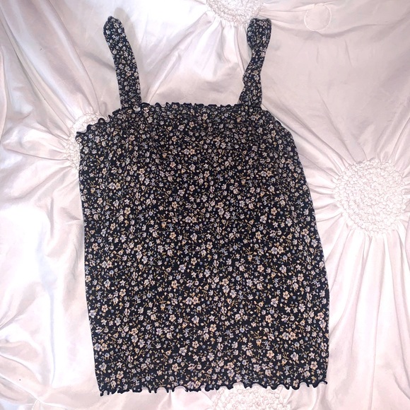 American Eagle Outfitters Tops - (S) American Eagle Floral top
